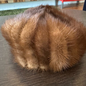 Vintage Morgans Fur hat embellished 50's rare 20" great condition beige brown
